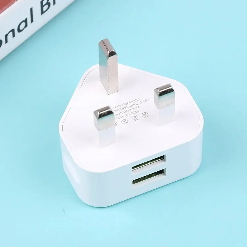 Universal UK Plug 3 Pin Wall Charger Adapter With 1/2 USB Ports Charging For Iphone 11 For Huawei Charging Charger Cloud Core